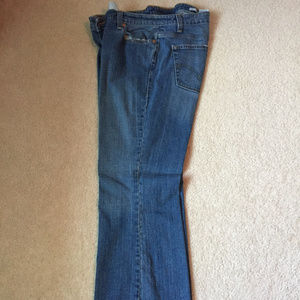 Levi's 515 Bootcut Jeans - Medium Wash - Size 18